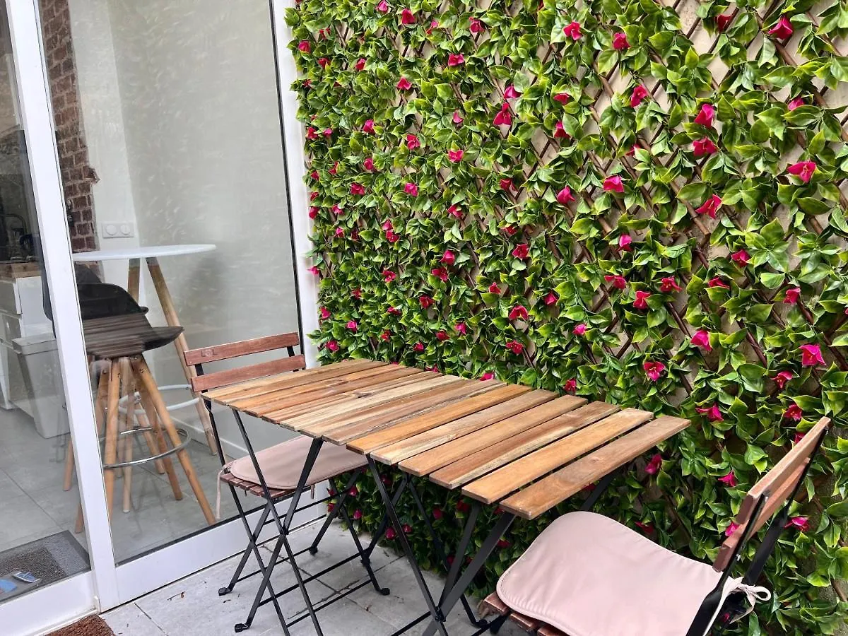 Rare! Private Garden In Paris, Close To Sacre Coeur Basilica! Apartment