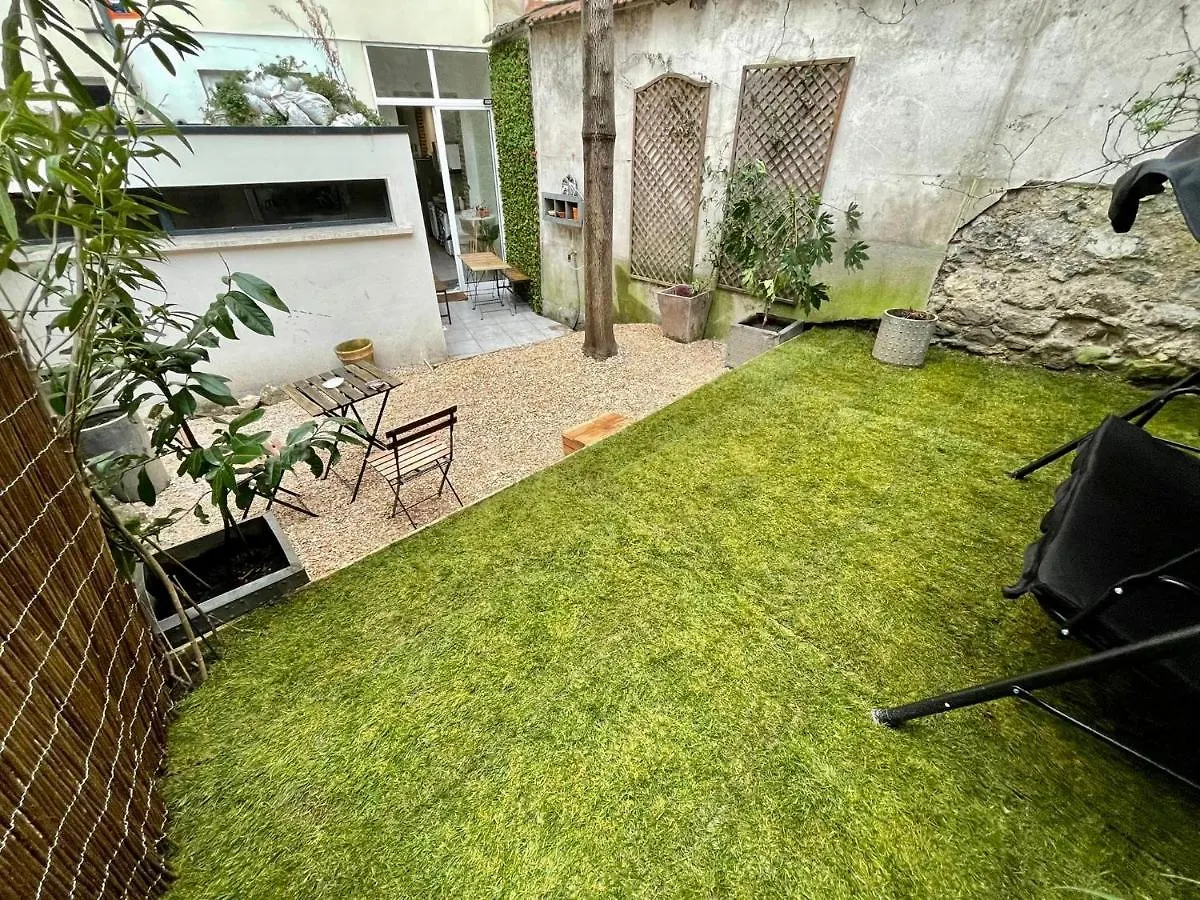 Apartment Rare! Private Garden In Paris, Close To Sacre Coeur Basilica!