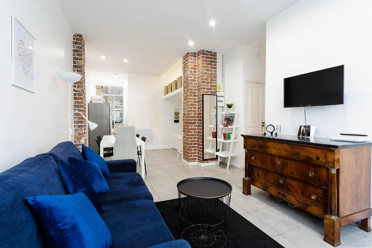 Rare! Private Garden In Paris, Close To Sacre Coeur Basilica! Apartamento