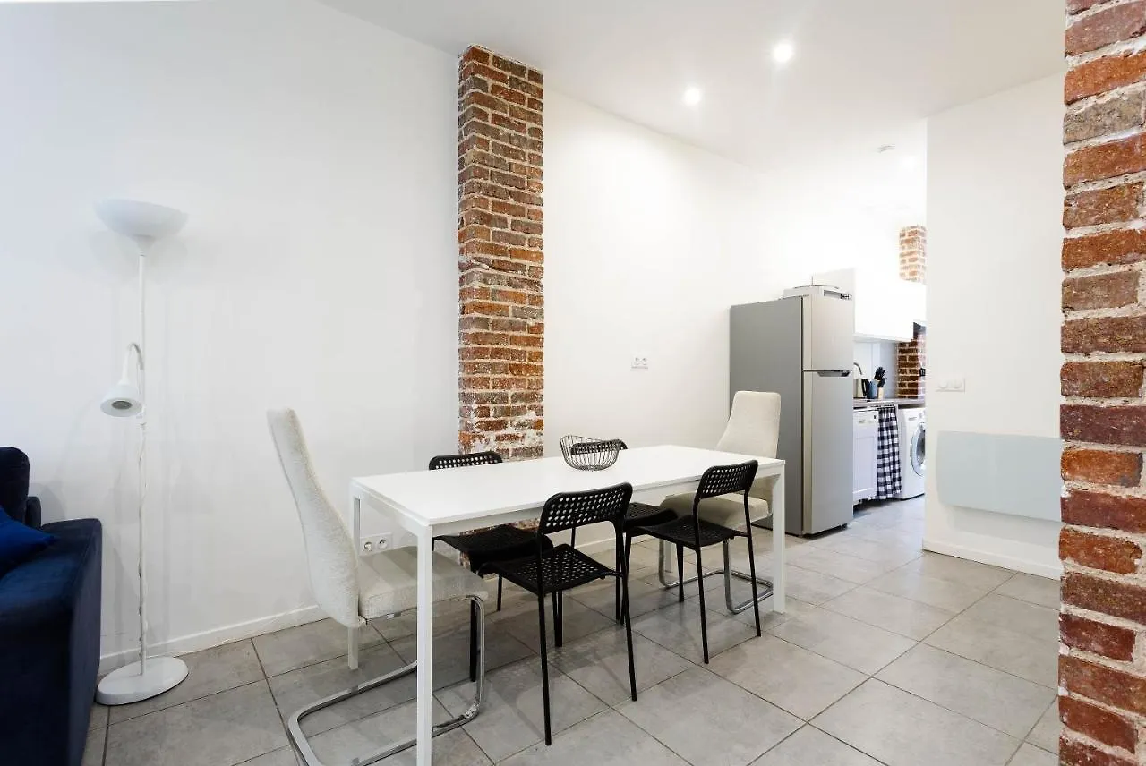 Apartamento Rare! Private Garden In Paris, Close To Sacre Coeur Basilica!